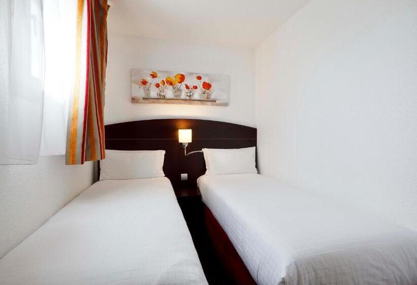 标准间带双人床, Kyriad Lyon Sud Saint Genis Laval