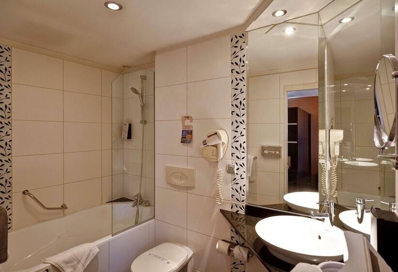 标准间带双人床, Kyriad Lyon Sud Saint Genis Laval