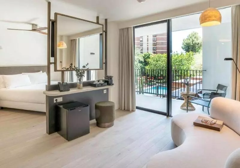 اتاق کلاسیک, Montecarlo