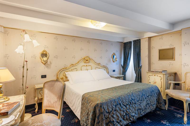 اتاق کلاسیک, Montecarlo