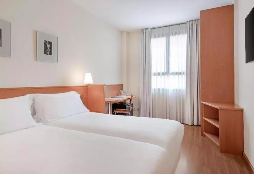 اتاق استاندارد, Exe Pozuelo