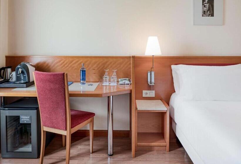 اتاق سوپریور, Exe Pozuelo