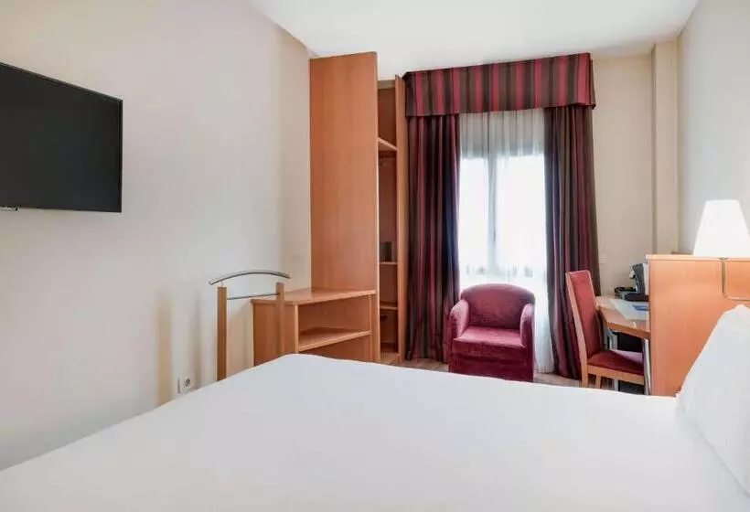 اتاق سوپریور, Exe Pozuelo