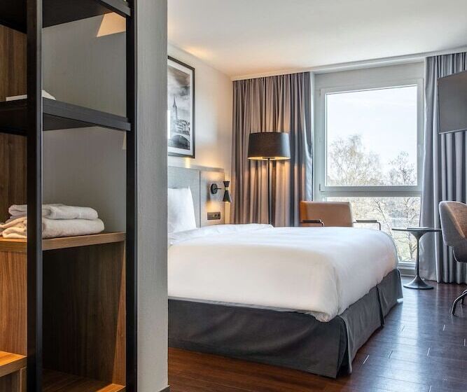 חדר משפחתי, Radisson Hotel Zurich Airport