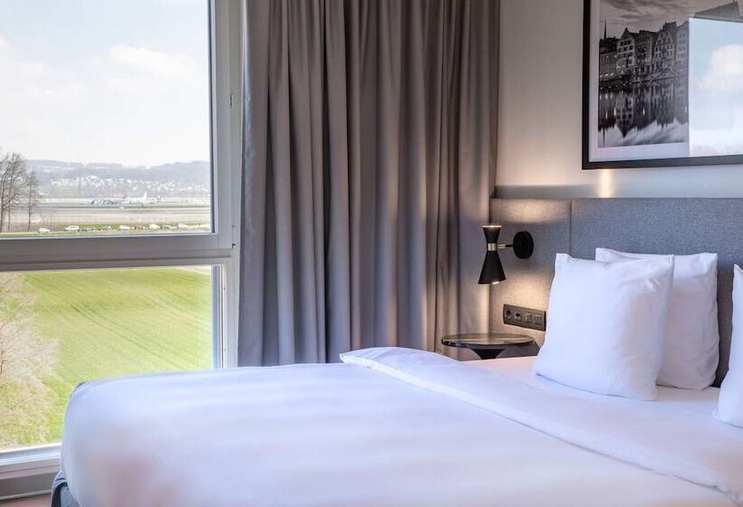 חדר משפחתי, Radisson Hotel Zurich Airport