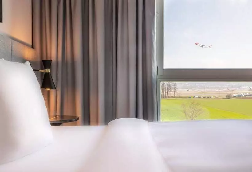 Superior-huone Näkymä, Radisson Hotel Zurich Airport