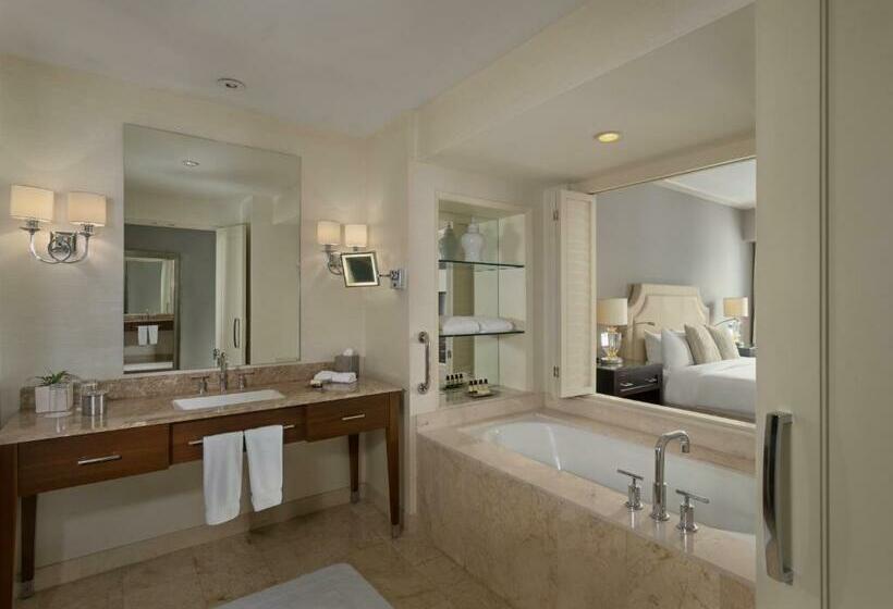 غرفة إدارية سرير كينج, Bristol Panama, A Registry Collection