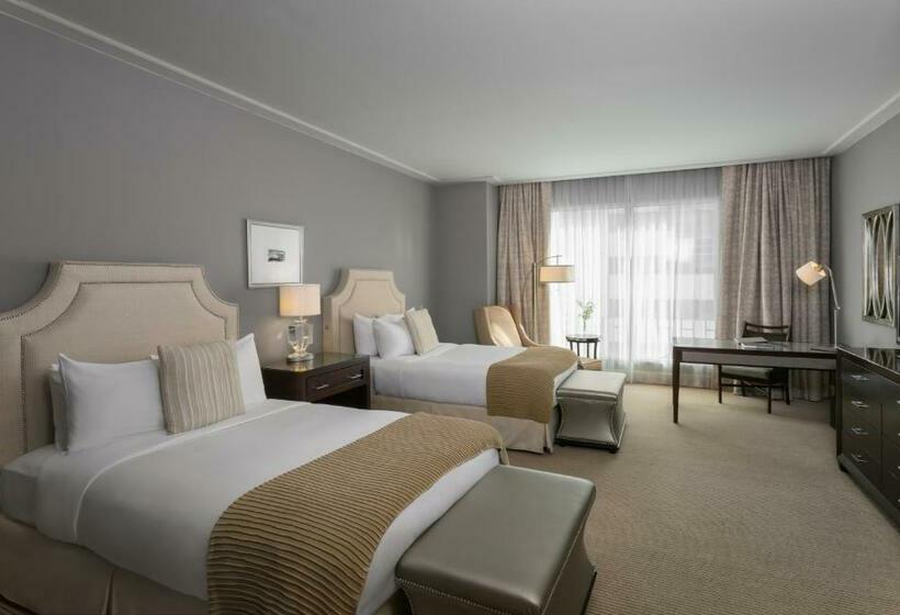 行政房间, Bristol Panama, A Registry Collection