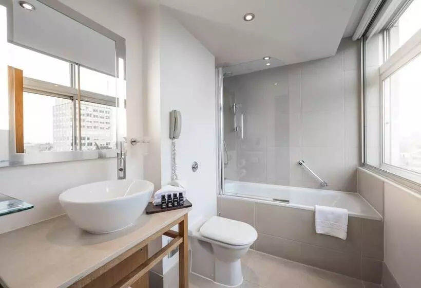ジュニアスイート, The Cavendish London