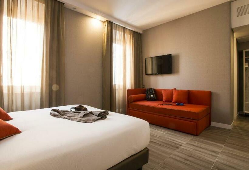 חדר משפחתי, The Guardian