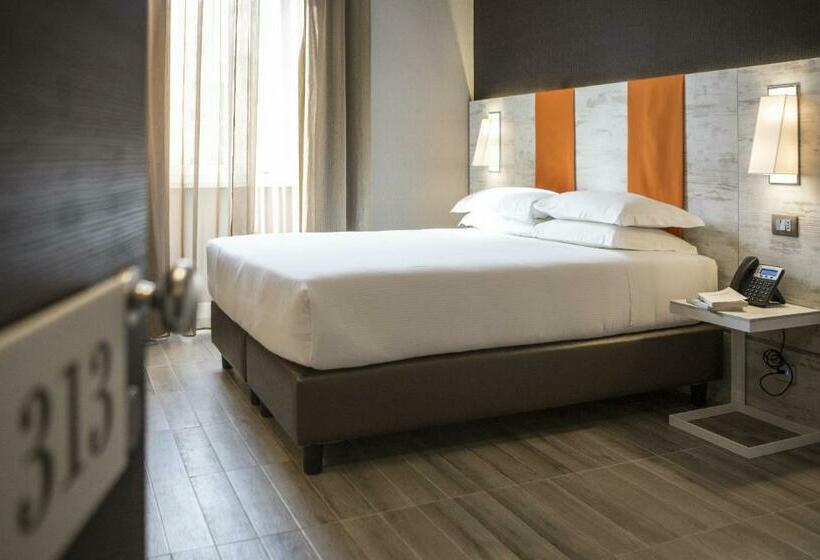 חדר סופריור, The Guardian