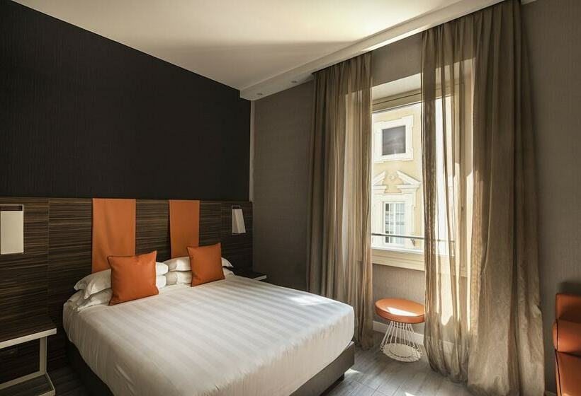 חדר דלוקס לשלושה, The Guardian