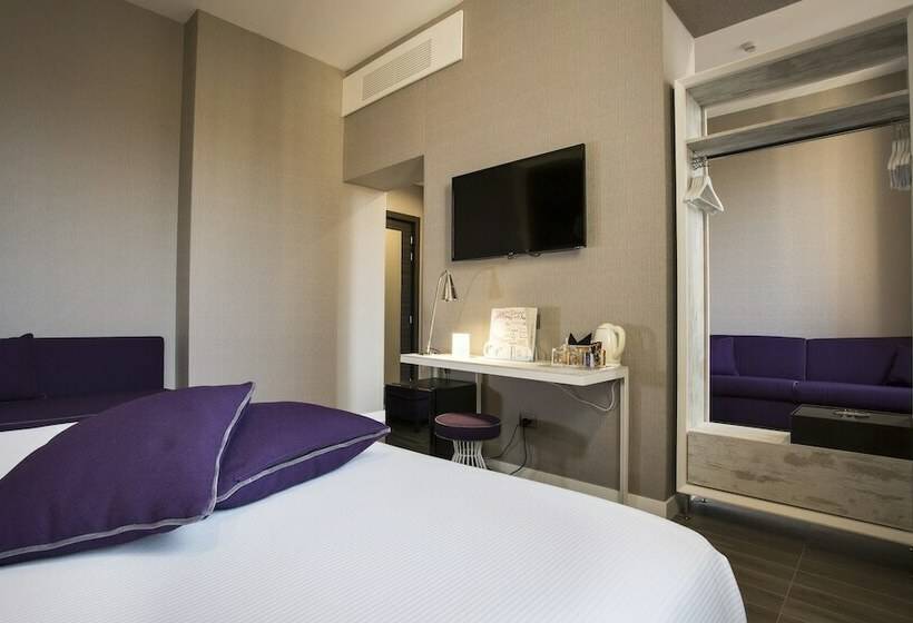 סוויטת ג'וניור, The Guardian