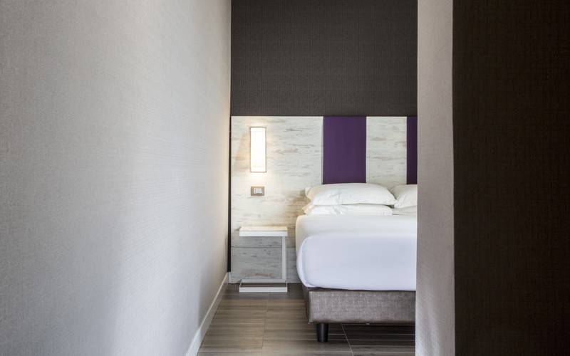 חדר קלאסי, The Guardian