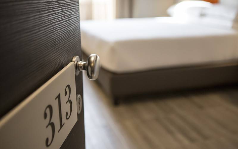 חדר סופריור, The Guardian