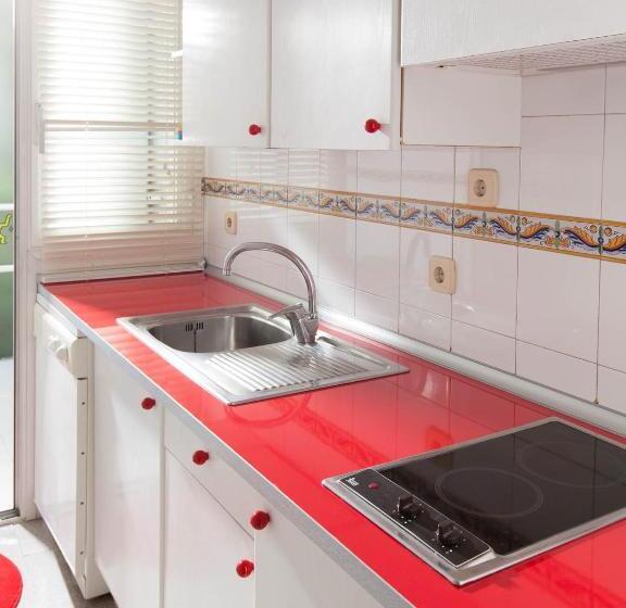 آپارتمان 2 خوابه, Th Aravaca