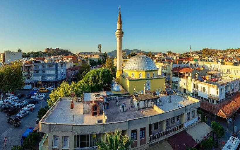 带阳台标准四人间, Ephesus Centrum