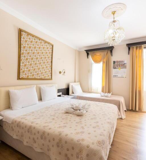 带阳台标准四人间, Ephesus Centrum