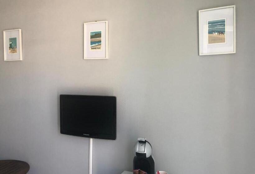 Номер Стандарт Трехместный, Les Chambres Des Gites Des Isles