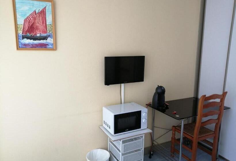 Номер Стандарт Трехместный, Les Chambres Des Gites Des Isles