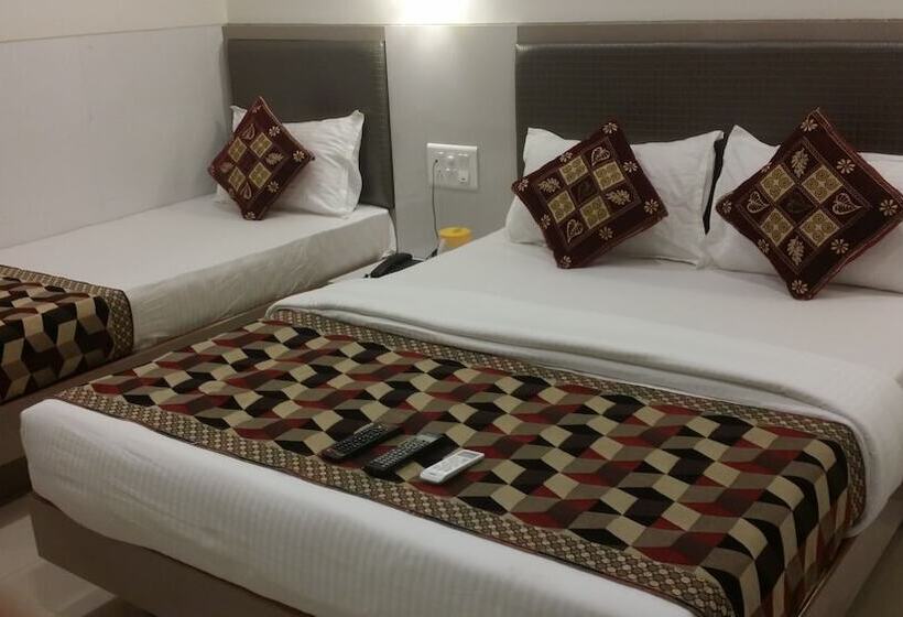 اتاق استاندارد سه نفره, Kf Residency