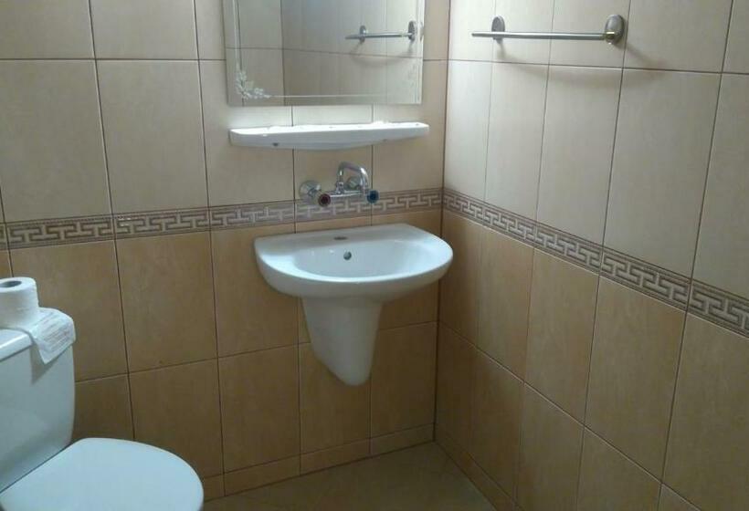 스탠다드 트리플 룸, Victoria Family