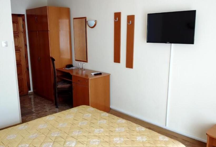 발코니 디럭스 룸, Victoria Family