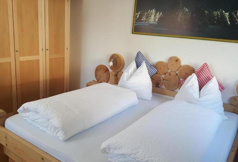 חדר סטנדרט לארבעה, Panorama Restaurant Sterzingerhaus 1.930m