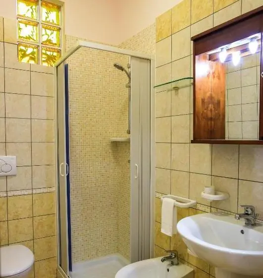スタンダードルーム, Il Baiocco Affittacamere Piscina & Spa