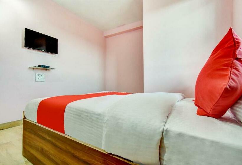 Triple Classic Room, Flagship Hotel Lotus Inn