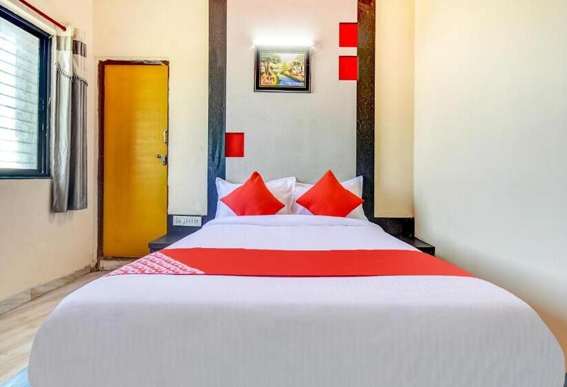 Triple Classic Room, Flagship Hotel Lotus Inn