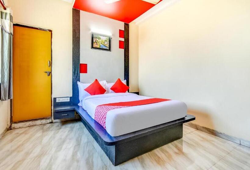 Triple Classic Room, Flagship Hotel Lotus Inn