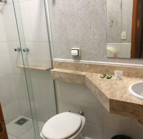 اتاق لوکس سه تخته, Vitrine