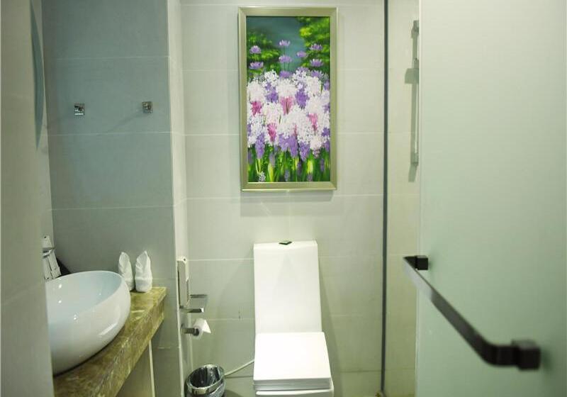 Номер Deluxe Кровать Кинг, Lavande Hotel Guiyang Flower Orchard Fortune Plaza