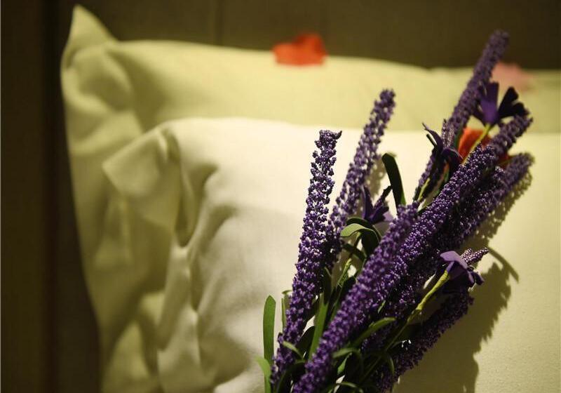 Номер Deluxe, Lavande Hotel Guiyang Flower Orchard Fortune Plaza