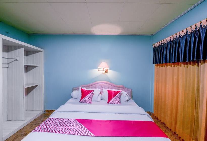 디럭스 룸, Reddoorz Syariah At Hotel Matahari 2