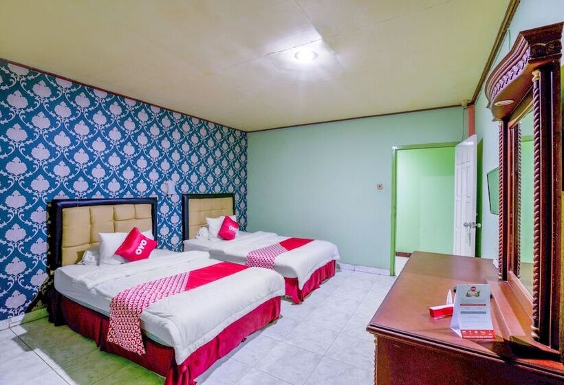 디럭스 룸, Reddoorz Syariah At Hotel Matahari 2