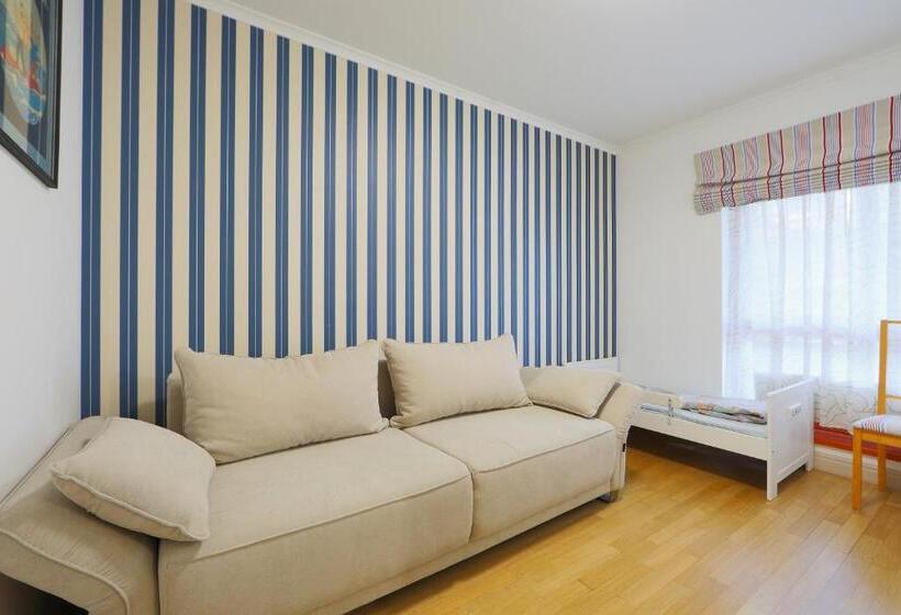 דירה בת חדר שינה 1 עם מרפסת, The Bluedeck Wellness Apartment