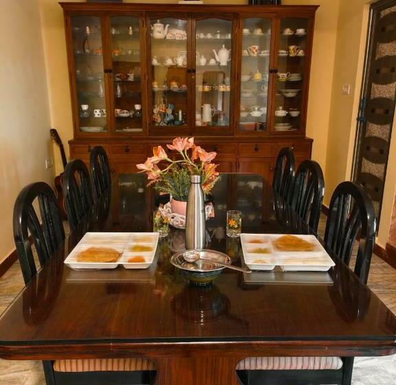 اتاق استاندارد با چشمانداز کوهستان, Le Charmin