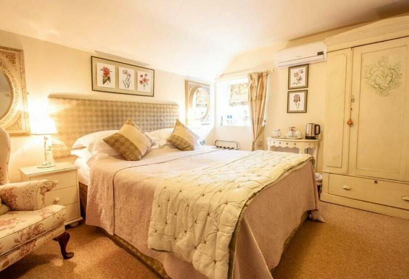 غرفة ديلوكس سرير كينج, The Tankerville Arms