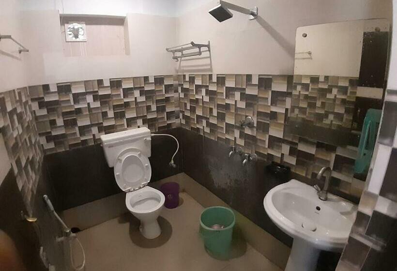 חדר אקזקיוטיב לשלושה, Ditto Room Hotel Jairam Hitide New Digha