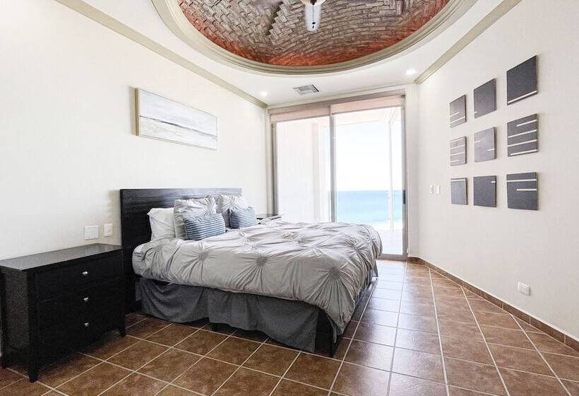 Апартаменты Comfort 2 Спальни, Esmeralda Beach Resort