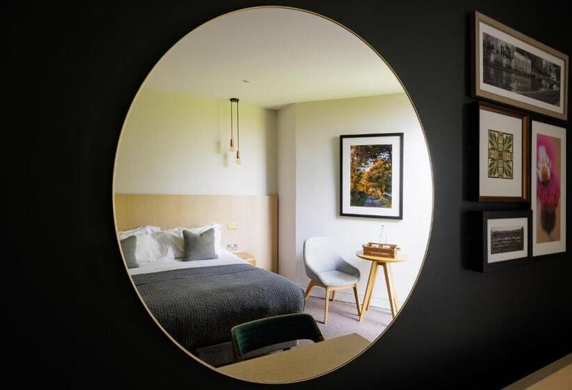 Номер Стандарт, Feldon Valley