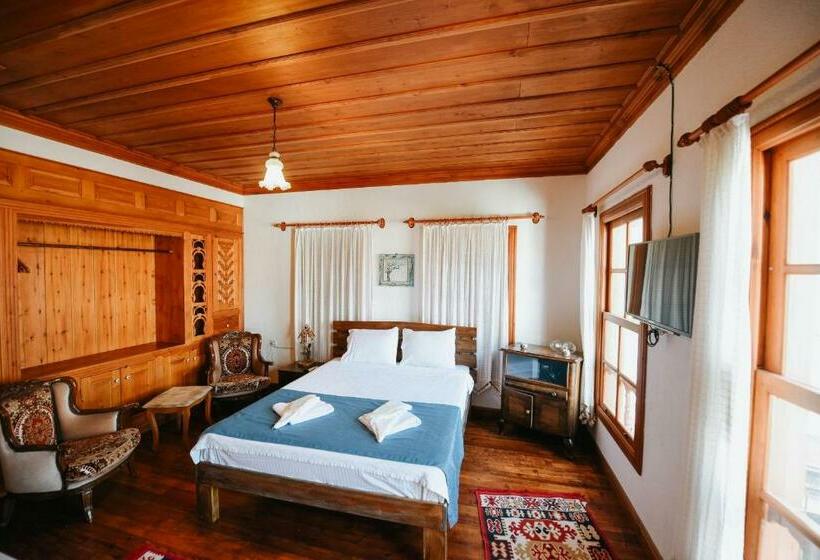 חדר דלוקס, Otel Manolian