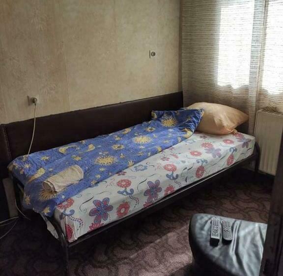 اتاق استاندارد یک تخته با سرویس بهداشتی مشترک, Apartmani Mejdan