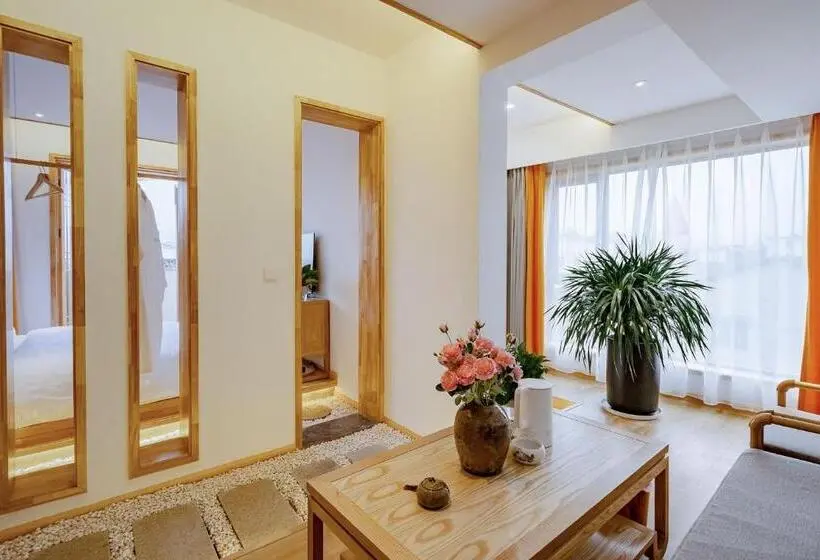 اتاق استاندارد با تخت بزرگ, Zhangjiajie Su Xin Resort Near Tianmen Shan & Hehua Airport Free Pick Up