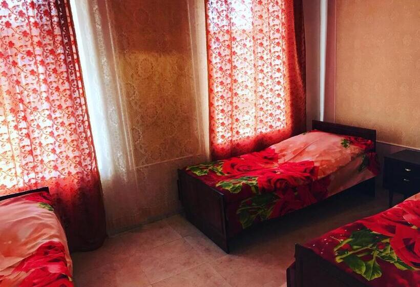 خانه 2 خوابه, Hayq Guest House