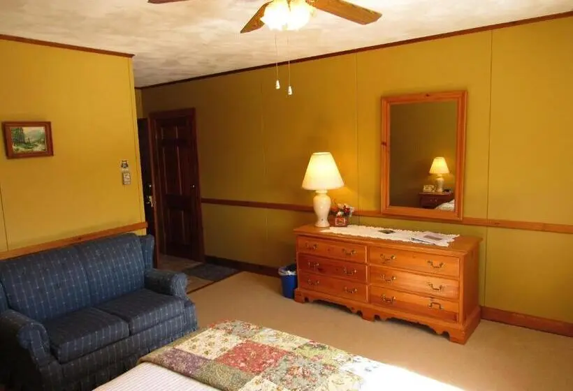 スイート, Carlson S Lodge