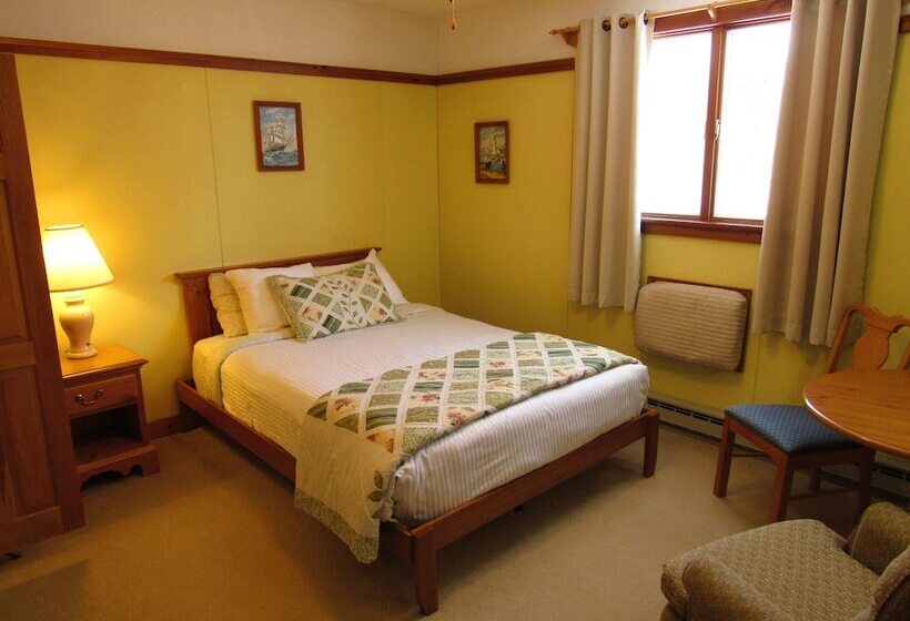 Номер Стандарт, Carlson S Lodge