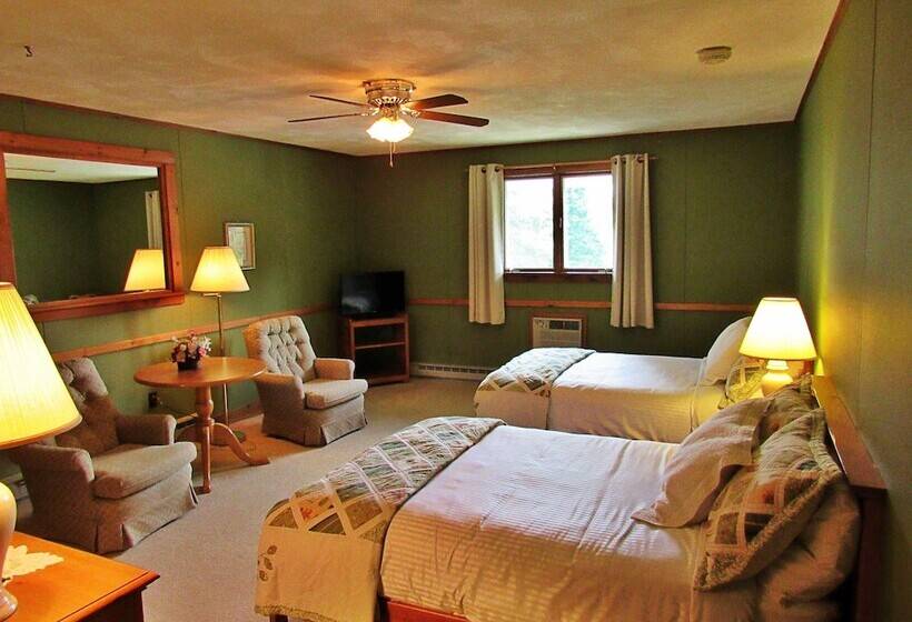 غرفة قياسية, Carlson S Lodge